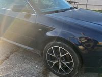 Gebraucht Audi A6 Comfort 165 PS (121 kW) 2001 Blau Kombi