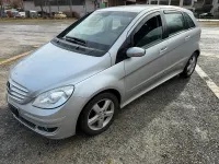 Second-hand Mercedes E200 193 CP (141 kW) 2006 Argintiu Berlinǎ