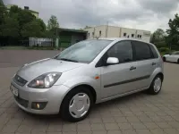 Gebraucht Ford Fiesta Ambiente 69 PS (50 kW) 2006 Silber Kleinwagen