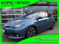 Gebraucht Toyota Auris Hybrid 99 PS (72 kW) 2015 Blue metallic (metallic) Limousine