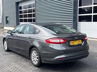 Gebraucht Ford Mondeo Trend 160 PS (117 kW) 2016 Grau Limousine