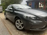 Gebraucht Volvo V40 Momentum 114 PS (83 kW) 2014 Limousine