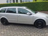 Gebraucht Opel Astra 90 PS (66 kW) 2005 Silber Kombi