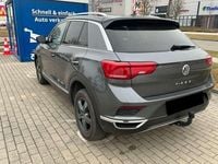 Gebraucht VW T-Roc 150 PS (110 kW) 2019 Grau SUV