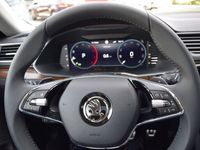 Gebraucht Skoda Superb 200 PS (147 kW) 2023 Graphite grau metallic met. graphite grau metallic met. Kombi