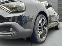 Gebraucht Citroën C4 Shine 131 PS (96 kW) 2023 Lackierung schwarz perla nera/ Limousine