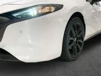 Neu Mazda 3 Homura-Line 140 PS (102 kW) 2025 Snowflake white metallic Limousine