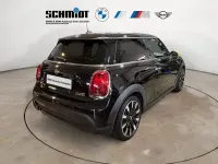 Käytetty Mini Cooper Classic 136 HP (100 kW) 2022 Musta Viistoperä