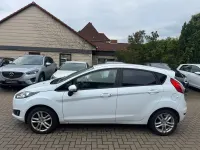 Gebraucht Ford Fiesta SYNC Edition 60 PS (44 kW) 2015 Weiß Kleinwagen