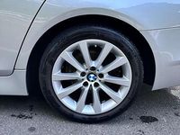 Gebraucht BMW 520 190 PS (139 kW) 2016 Grau Kombi