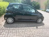 Gebraucht Toyota Aygo 68 PS (50 kW) 2013 Schwarz Kleinwagen