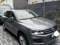 Gebraucht VW Touareg 245 PS (180 kW) 2014 Grau SUV