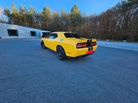 Second-hand Dodge Challenger 307 CP (225 kW) 2017 Galben Coupe