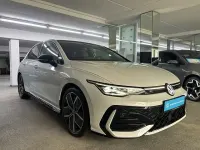 Gebraucht VW Golf VIII R-line 150 PS (110 kW) 2024 Oryxweiß perlmutteffekt Limousine
