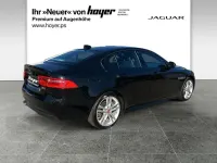 Gebraucht Jaguar XE Pure 179 PS (131 kW) 2017 Santorini black (metallic) Limousine