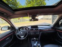 Second-hand BMW 330 258 CP (189 kW) 2015 Alb Berlinǎ