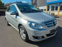 Gebraucht Mercedes B200 136 PS (100 kW) 2009 Silber Van / Kleinbus