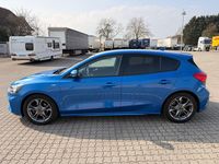 Second-hand Ford Focus ST-Line 120 CP (88 kW) 2020 Albastru Berlinǎ