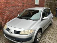 Gebraucht Renault Mégane II 120 PS (88 kW) 2006 Silber Kleinwagen