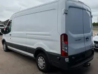 Gebraucht Ford Transit Trend 131 PS (96 kW) 2017 Weiß Van / Kleinbus