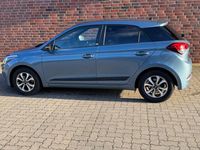 Gebraucht Hyundai i20 Passion 84 PS (61 kW) 2018 Grau Kleinwagen