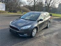 Gebraucht Ford Focus 120 PS (88 kW) 2017 Grau Kombi