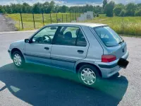 Gebraucht Peugeot 106 60 PS (44 kW) 2001 Silber Kleinwagen