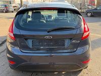 Gebraucht Ford Fiesta Trend 82 PS (60 kW) 2011 Grau Limousine