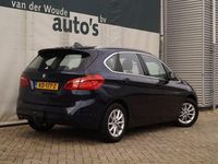 Gebraucht BMW 216 Executive 116 PS (85 kW) 2016 Blau Van / Kleinbus