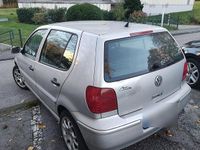 Gebraucht VW Polo 60 PS (44 kW) 2001 Silber Kleinwagen
