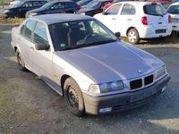 Gebraucht BMW 318 116 PS (85 kW) 1995 Grau Limousine