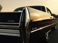Usata Cadillac Deville 375 CV (275 kW) 1968 Marrone Berlina