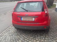 Gebraucht Ford Fiesta 75 PS (55 kW) 2005 Rot Kleinwagen