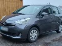 Gebraucht Toyota Verso-S 99 PS (72 kW) 2011 Grau Van / Kleinbus