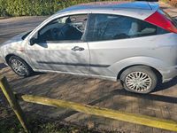 Gebraucht Ford Focus 74 PS (54 kW) 2004 Silber Kleinwagen
