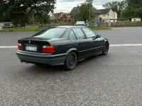 Gebraucht BMW 316 99 PS (72 kW) 1990 Schwarz Limousine