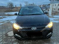 Gebraucht Hyundai i20 75 PS (55 kW) 2016 Schwarz Limousine