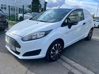 Gebraucht Ford Fiesta 75 PS (55 kW) 2016 Grün Van