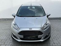 Gebraucht Ford Fiesta Titanium 95 PS (69 kW) 2015 Silber Kleinwagen