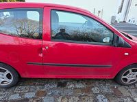 Gebraucht Renault Twingo 59 PS (43 kW) 2008 Rot Kleinwagen