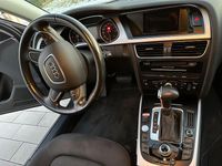 Gebraucht Audi A4 150 PS (110 kW) 2015 Grau Kombi