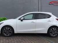 Gebraucht Mazda 2 Exclusive-Line 90 PS (66 kW) 2015 Weiß Limousine
