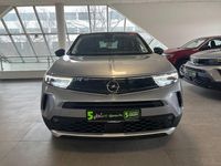 Gebraucht Opel Mokka Elegance 101 PS (74 kW) 2022 Kontrast grau/quarz silber (metallic) SUV