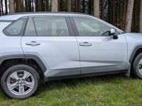 Gebraucht Toyota RAV4 175 PS (128 kW) 2022 Silber SUV