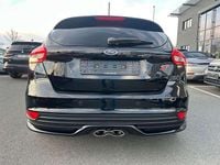 Gebraucht Ford Focus ST 185 PS (136 kW) 2017 Shadow black Limousine