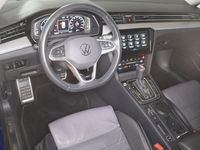 Gebraucht VW Passat R-line 200 PS (147 kW) 2022 Lapiz blue metallic (metallic) Kombi