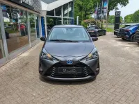 Gebraucht Toyota Yaris Hybrid Team 75 PS (55 kW) 2018 Grau Limousine