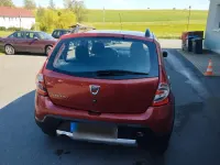 Gebraucht Dacia Sandero 88 PS (64 kW) 2012 Rot Kleinwagen