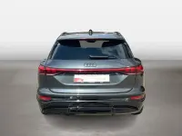 Gebraucht Audi SQ6 e-tron Ambiente 359 kW (489 PS) 2025 Grau SUV
