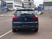 Gebraucht VW Tiguan Trendline 122 PS (89 kW) 2011 Blau SUV